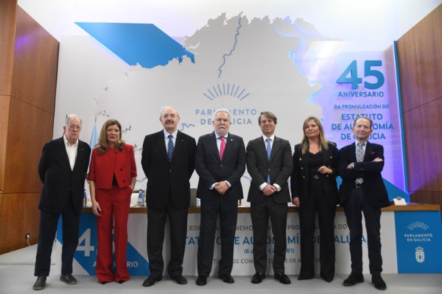 Santalices celebra o espírito do Estatuto que cumpre 45 anos da súa vixencia